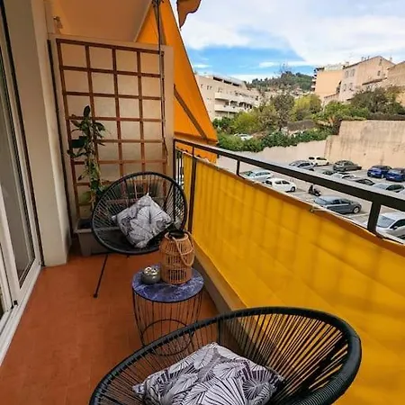 Studio Climatise Proche Commodites Et Parking Le Cannet