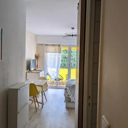 Studio Climatise Proche Commodites Et Parking 公寓 *